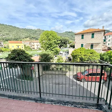 Hostdomus - Alma House アパート